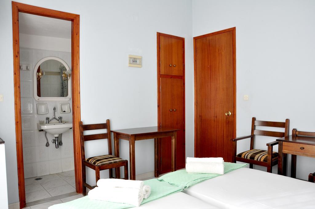 Glaros Rooms Ágios Kírykos Exteriör bild